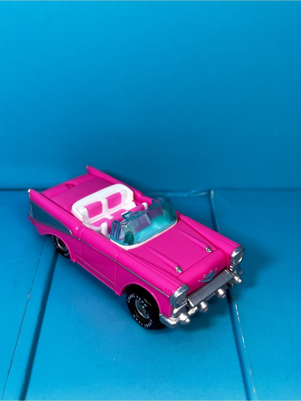 Galoob - Macro Machines Reversibles - 57 Chevy - 1990